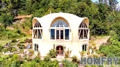 North Carolina's 'Cloud-Piercing' Dome Estate Hits Market at $3.5 Million, Includes Two Guest Cottages and 28 Acres